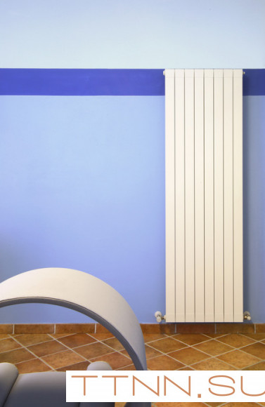 Алюминиевый радиатор STOUT Oscar 1800 5 секций (RAL 9010) Алюминиевый радиатор STOUT Oscar 1800 5 секций (RAL 9010)