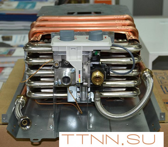 Газовый проточный водонагреватель WERTRUS 10В Белый Газовый проточный водонагреватель WERTRUS 10В Белый