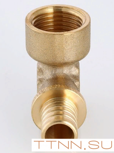 Угольник аксиальный Valtec 16х1/2 VTm.452.BG.001604 с переходом на внутреннюю резьбу Угольник аксиальный Valtec 16х1/2 VTm.452.BG.001604 с переходом на внутреннюю резьбу