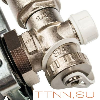 Коллектор с запорными клапанами STOUT SMS 0912 000012